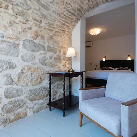 Villa Heritage Vila Malena Vir